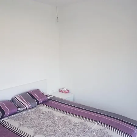 Apartman Laneli - Two Bedroom With Balcony And Partial Sea View *