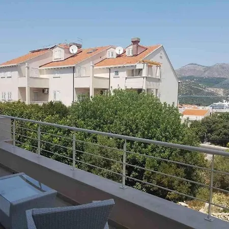 アパート Laneli - Two Bedroom With Balcony And Partial Sea View ドゥブロブニク